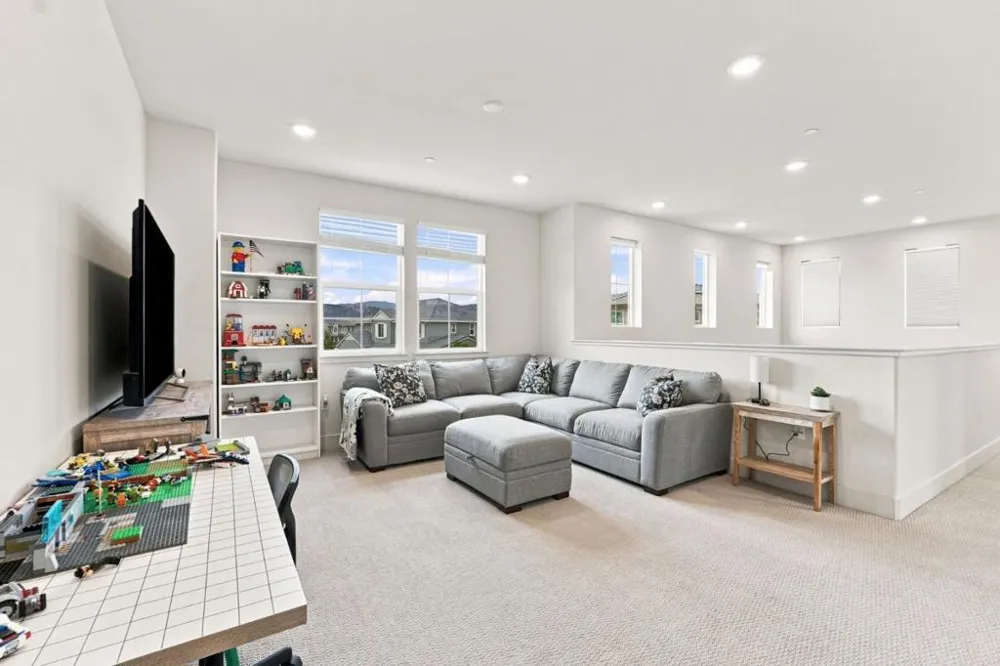 423 Brendan Court Hollister, CA 95023