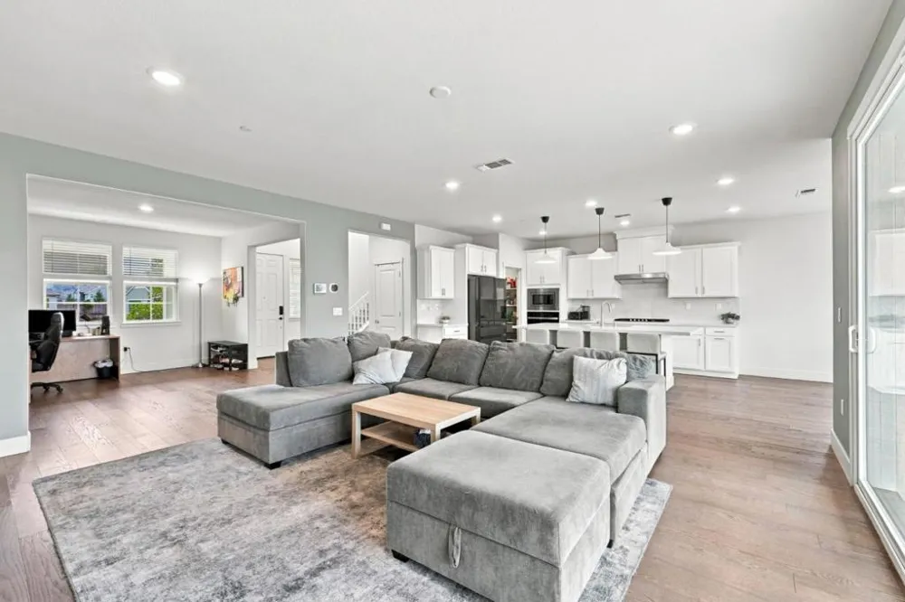 423 Brendan Court Hollister, CA 95023
