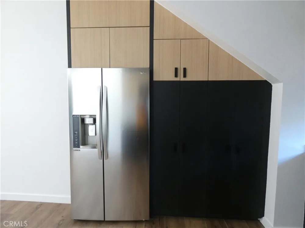 6034 Craner Avenue North Hollywood, CA 91606