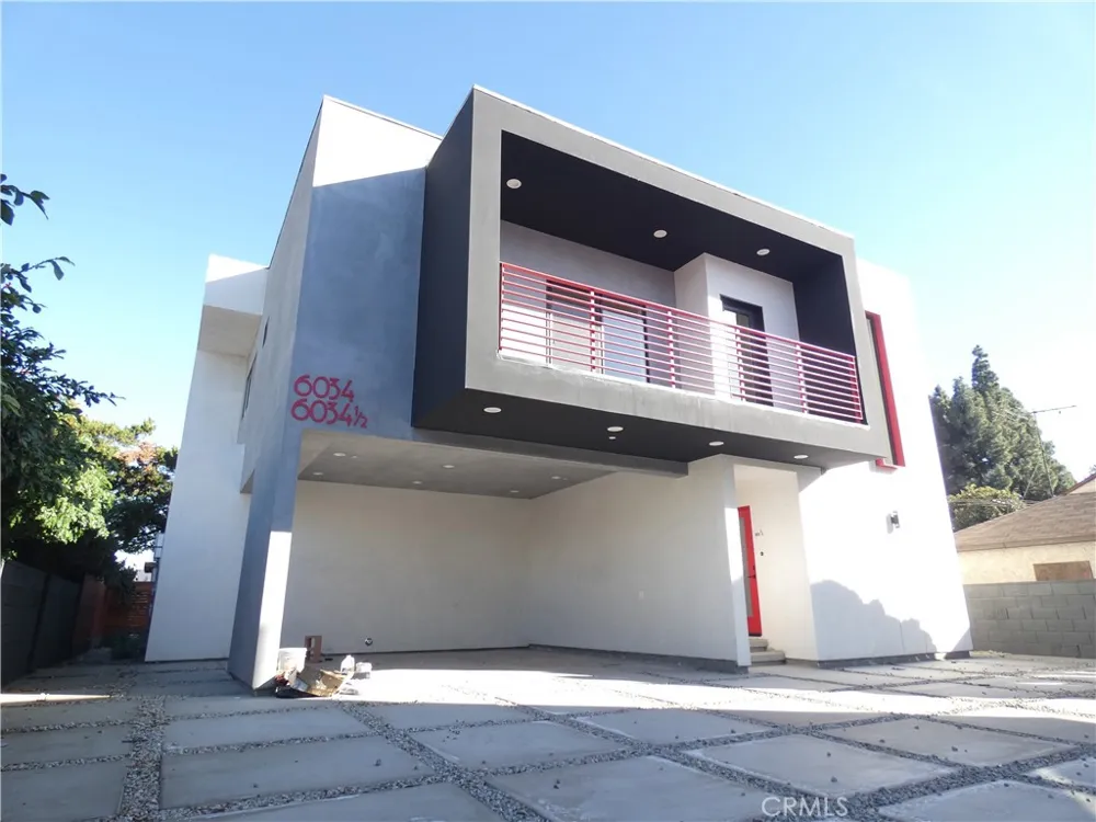 6034 Craner Avenue North Hollywood, CA 91606