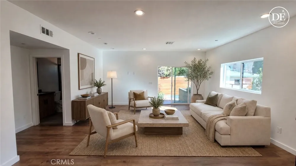 6034 Craner Avenue North Hollywood, CA 91606