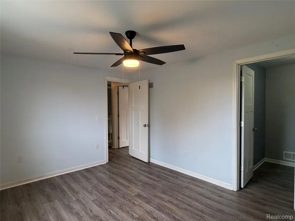 15873 Nathan Drive Macomb Township, MI 48044