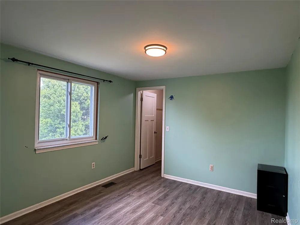 15873 Nathan Drive Macomb Township, MI 48044