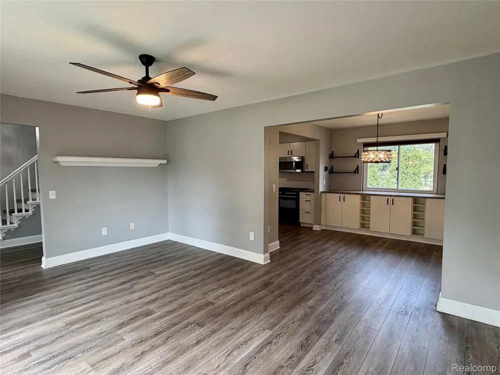 15873 Nathan Drive Macomb Township, MI 48044