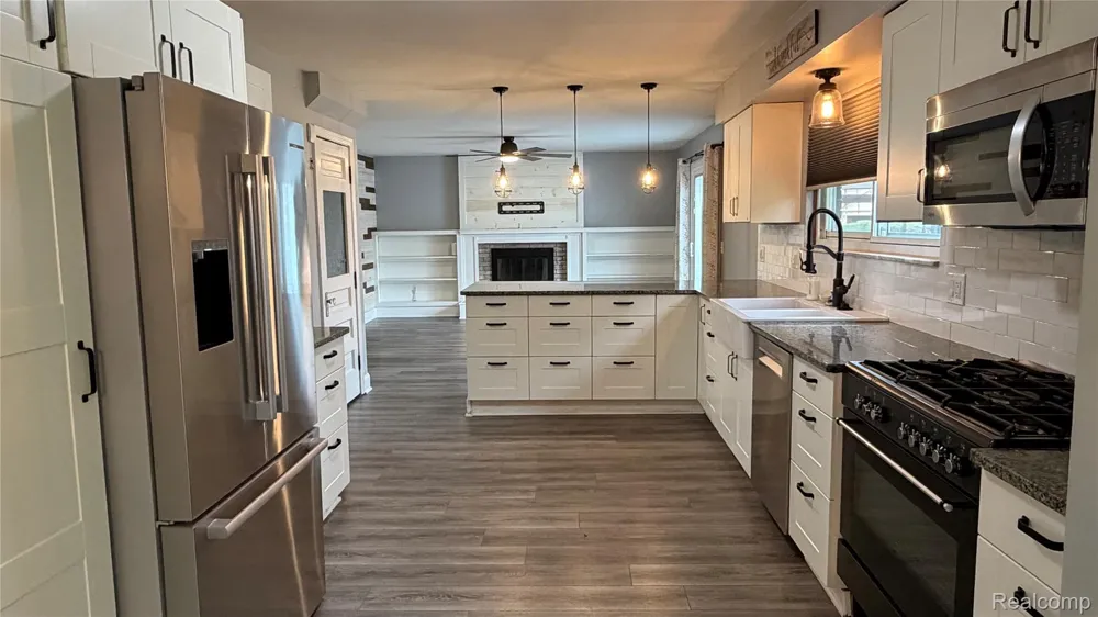 15873 Nathan Drive Macomb Township, MI 48044