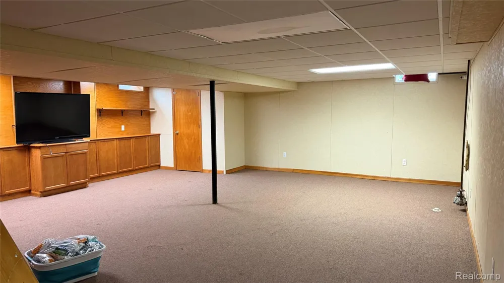 15873 Nathan Drive Macomb Township, MI 48044