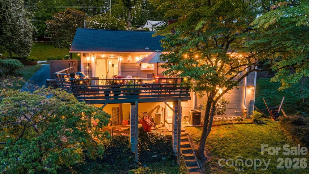 49 White Pine Drive Asheville, NC 28805
