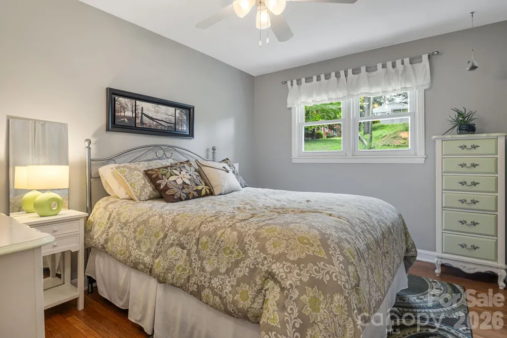 49 White Pine Drive Asheville, NC 28805
