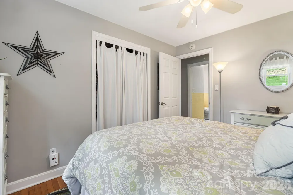 49 White Pine Drive Asheville, NC 28805