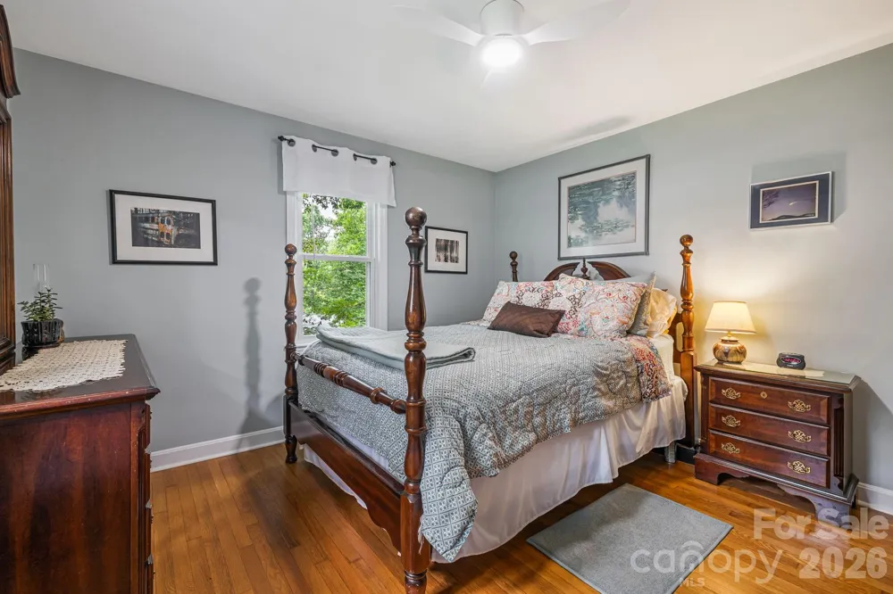 49 White Pine Drive Asheville, NC 28805