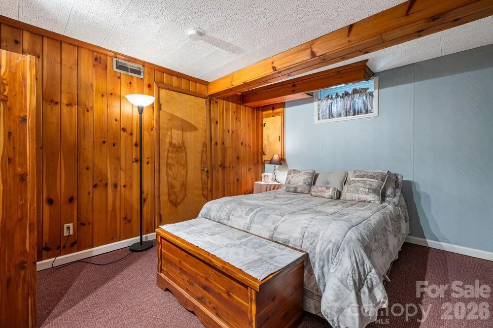 49 White Pine Drive Asheville, NC 28805