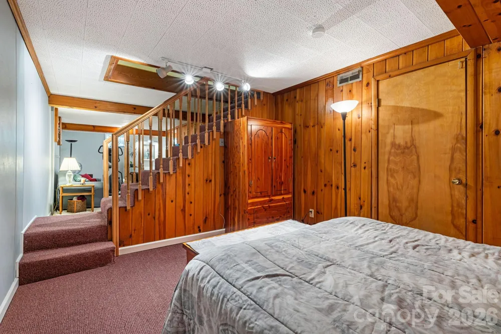 49 White Pine Drive Asheville, NC 28805