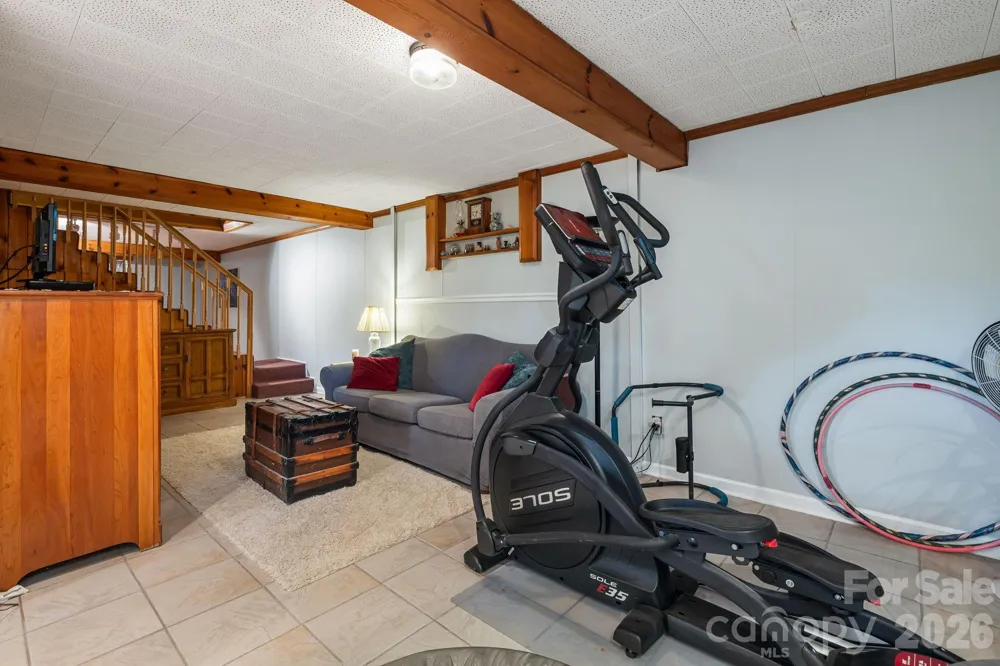 49 White Pine Drive Asheville, NC 28805