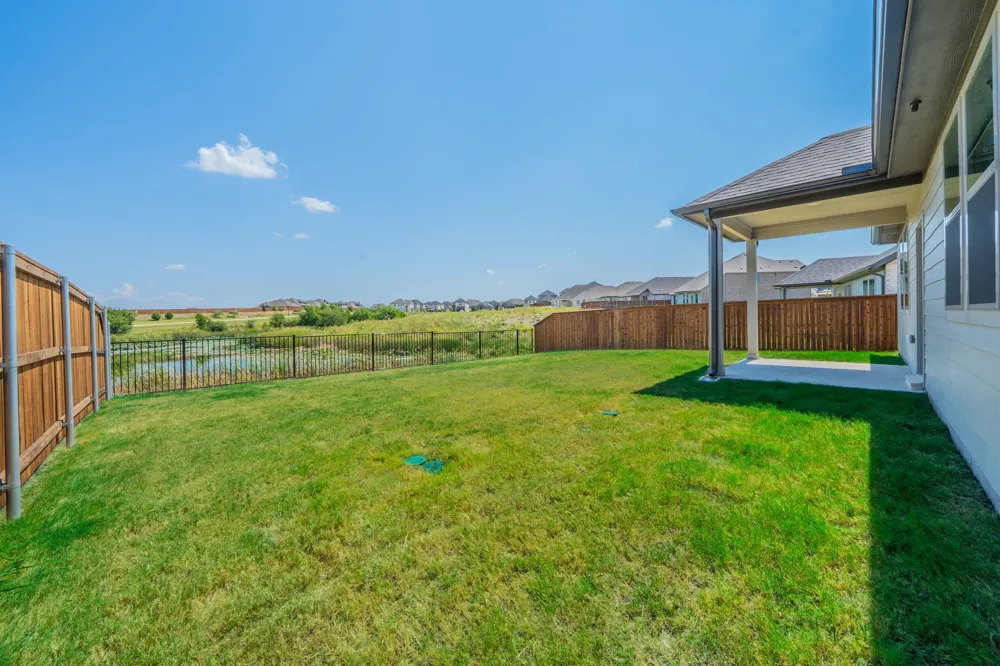 2230 Willowbank Drive Forney, TX 75126
