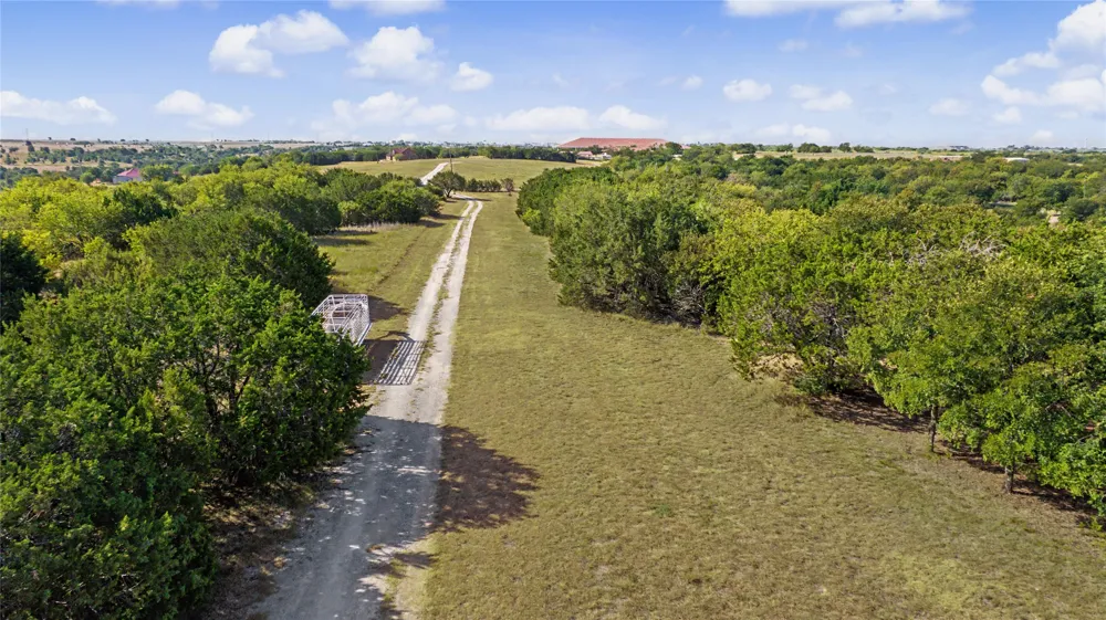 20000 S Highway 377 Cresson, TX 76035