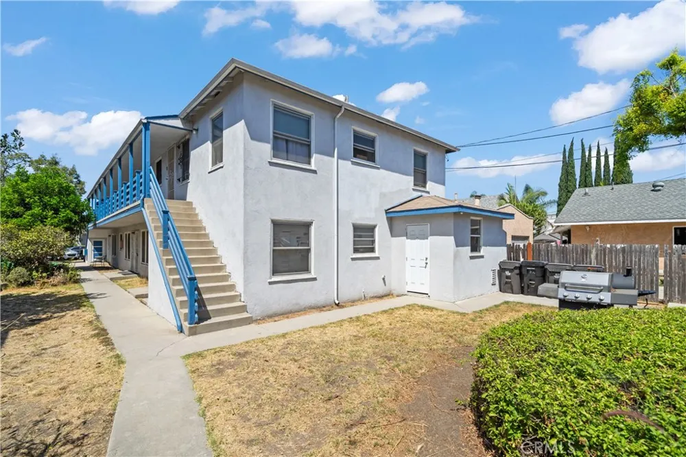 1136 Linden Avenue Long Beach, CA 90813