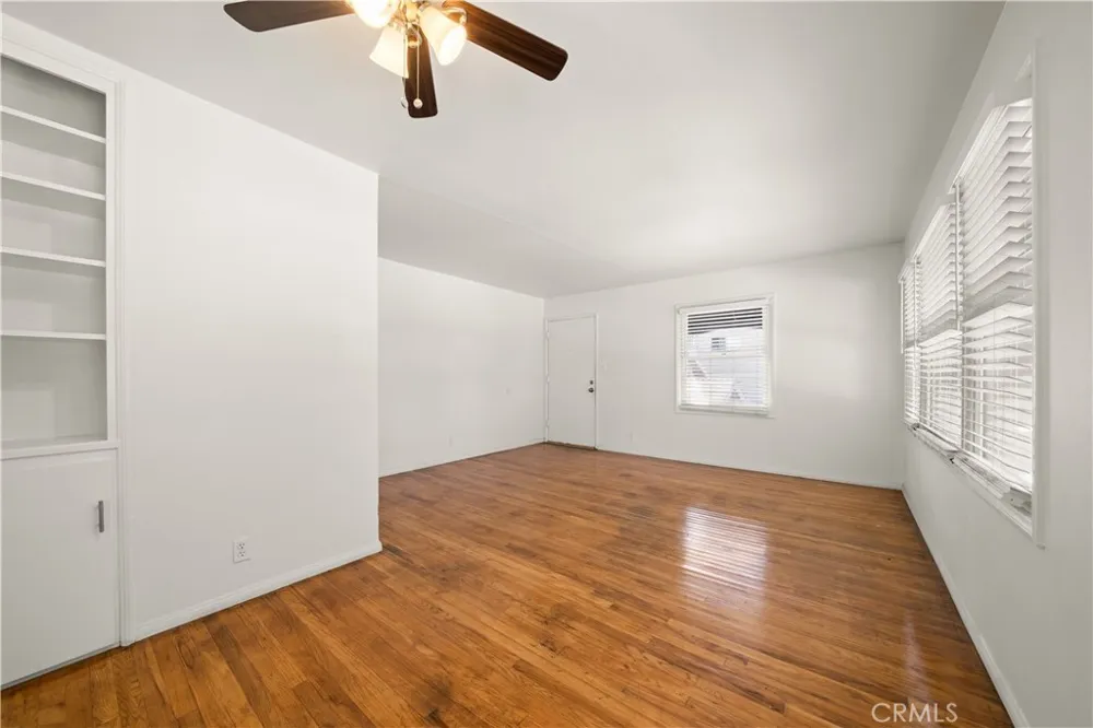 1136 Linden Avenue Long Beach, CA 90813