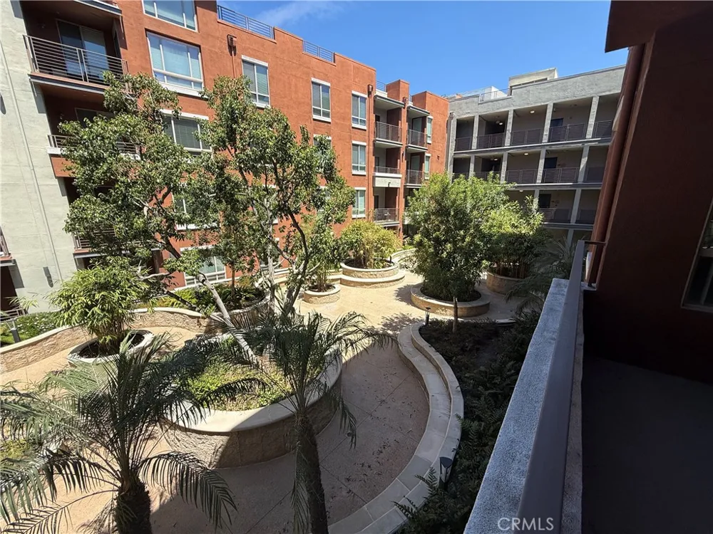 100 S Alameda Los Angeles, CA 90012