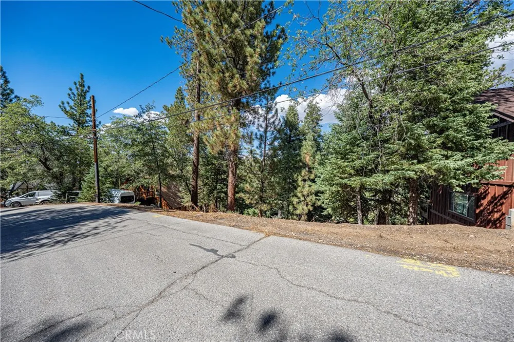 43326 Shasta Road Big Bear, CA 92315