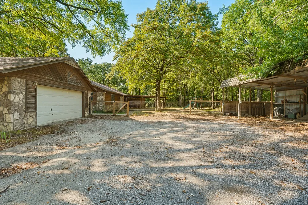 16771 County Road 3547 Ada, OK 74820