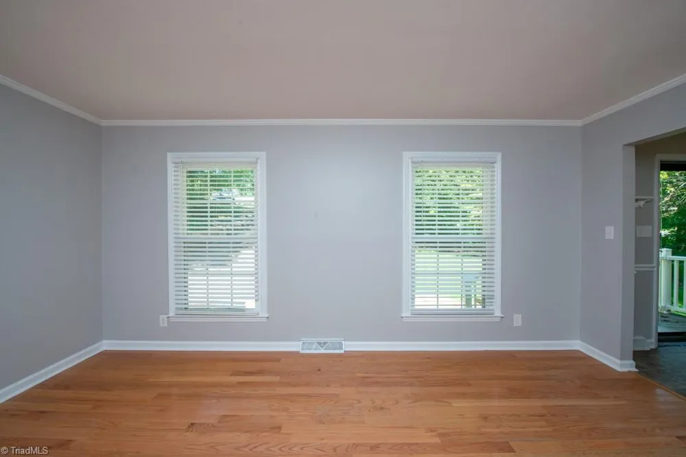 5809 Carriage Lane Greensboro, NC 27410