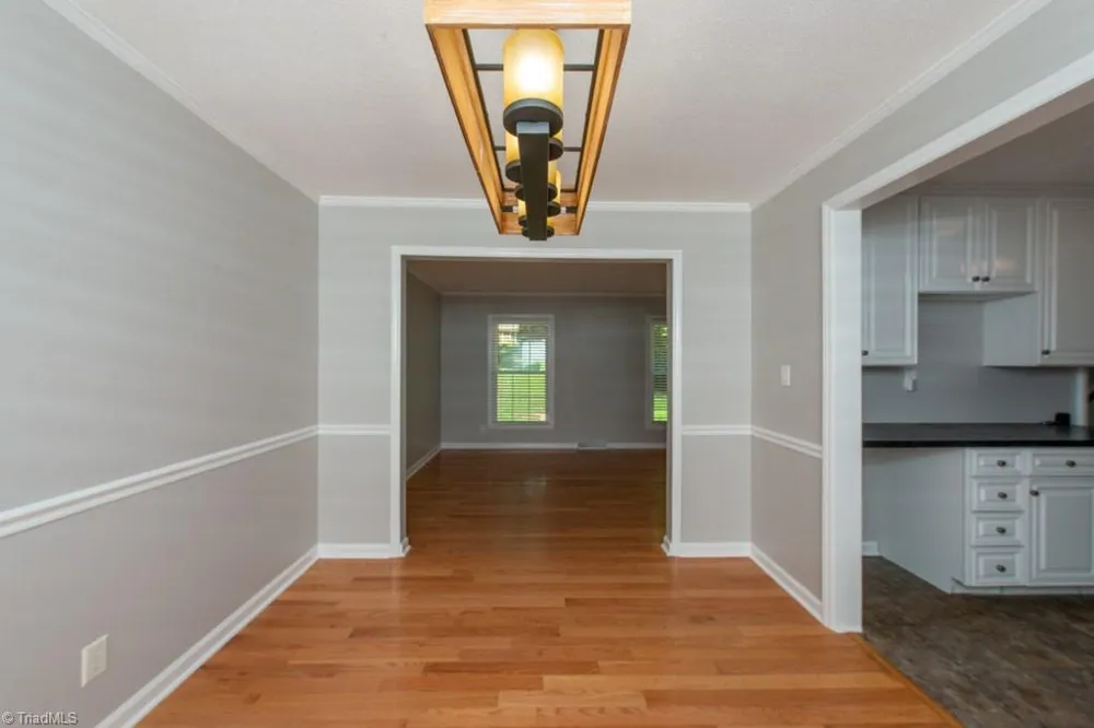 5809 Carriage Lane Greensboro, NC 27410