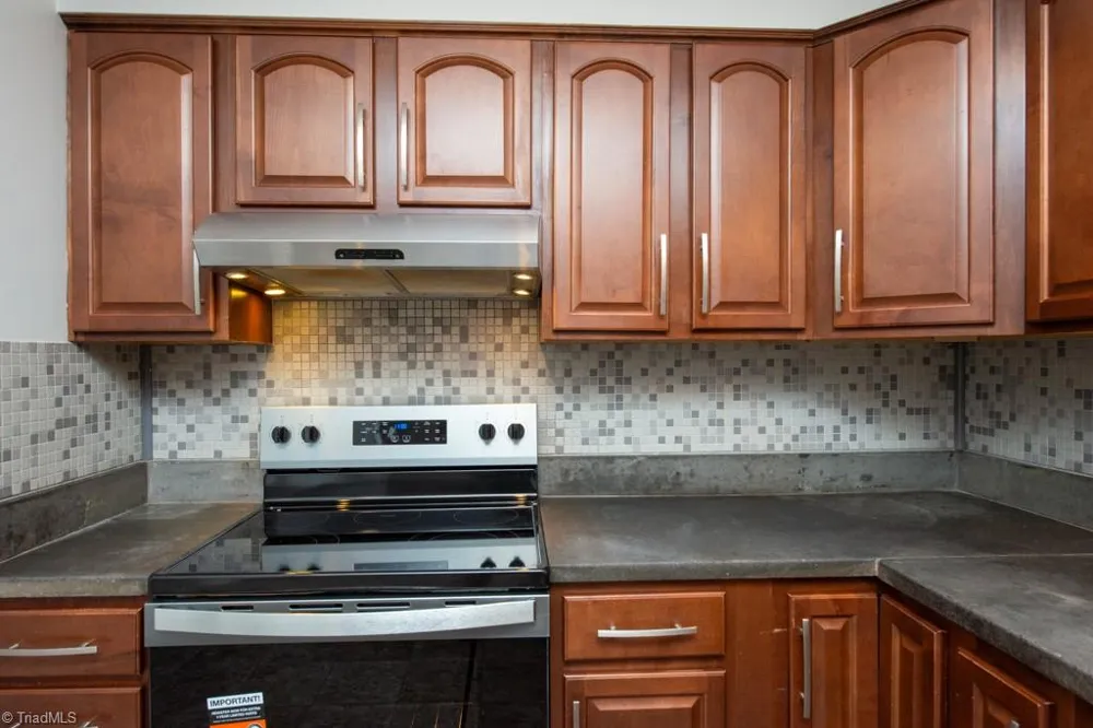 5809 Carriage Lane Greensboro, NC 27410