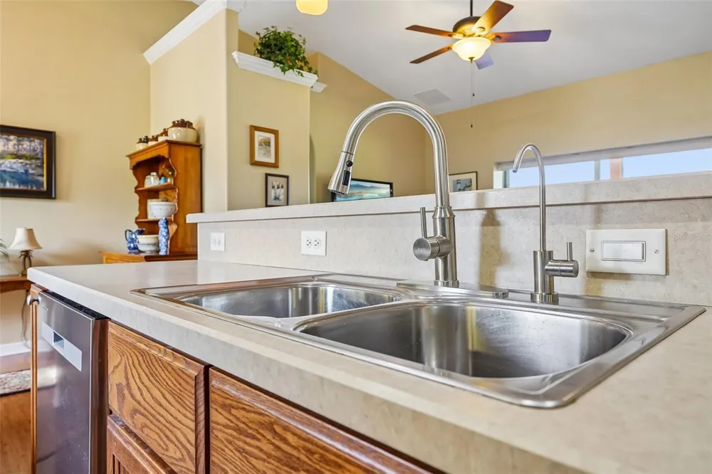 81 FAIRWAY CIRCLE Umatilla, FL 32784
