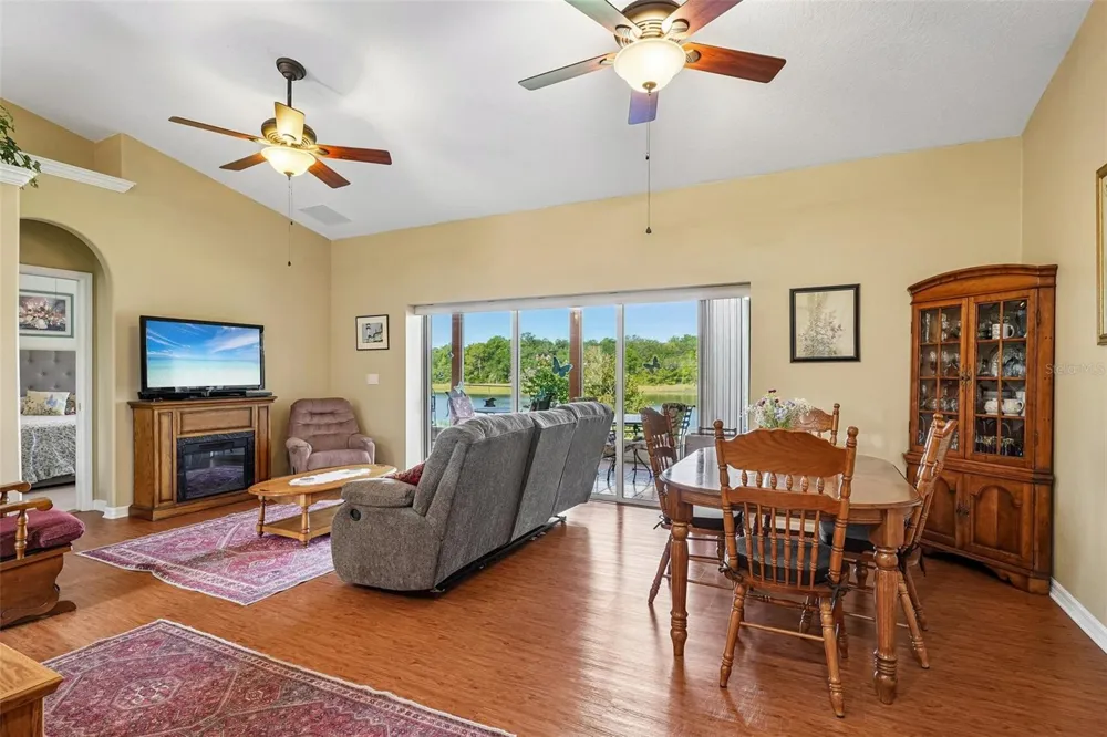 81 FAIRWAY CIRCLE Umatilla, FL 32784