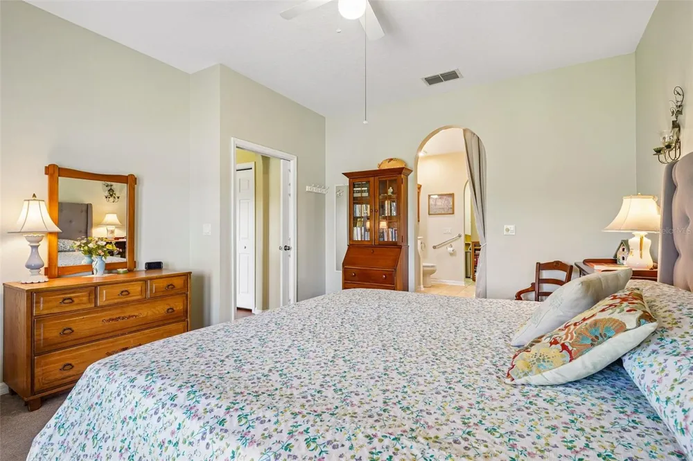 81 FAIRWAY CIRCLE Umatilla, FL 32784