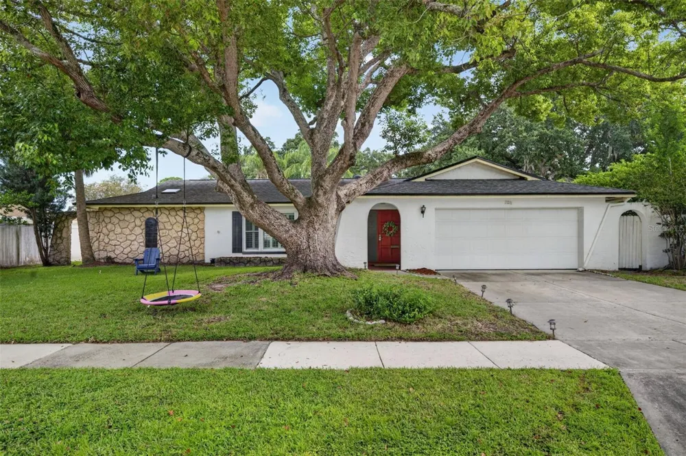2211 KING RICHARDS COURT Winter Park, FL 32792