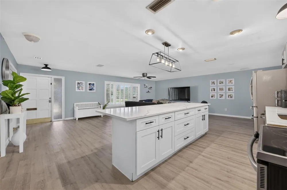 2211 KING RICHARDS COURT Winter Park, FL 32792