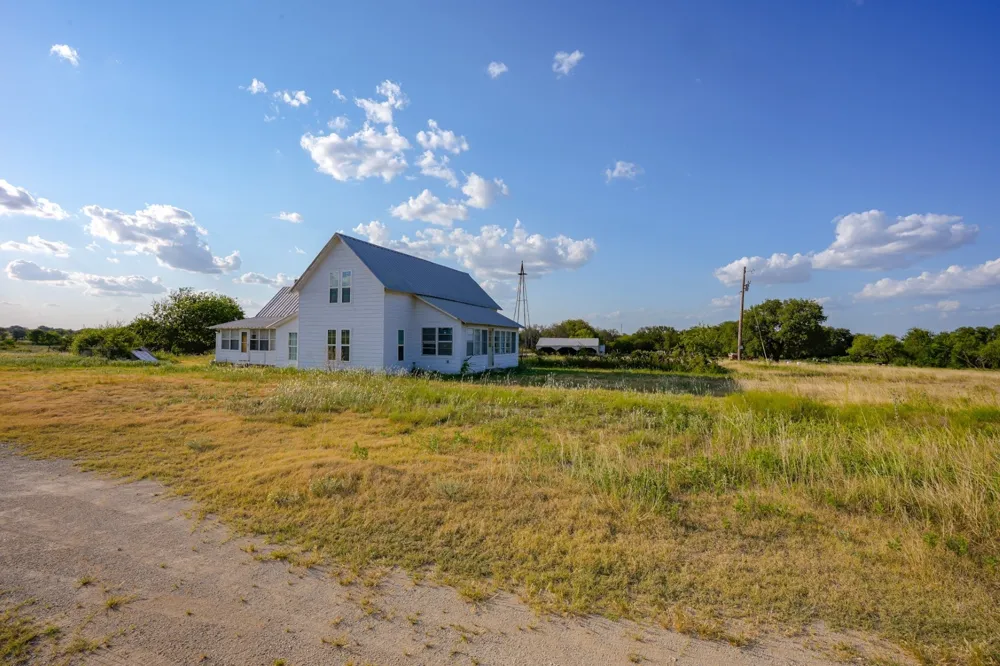 650 FM 914 Hico, TX 76457