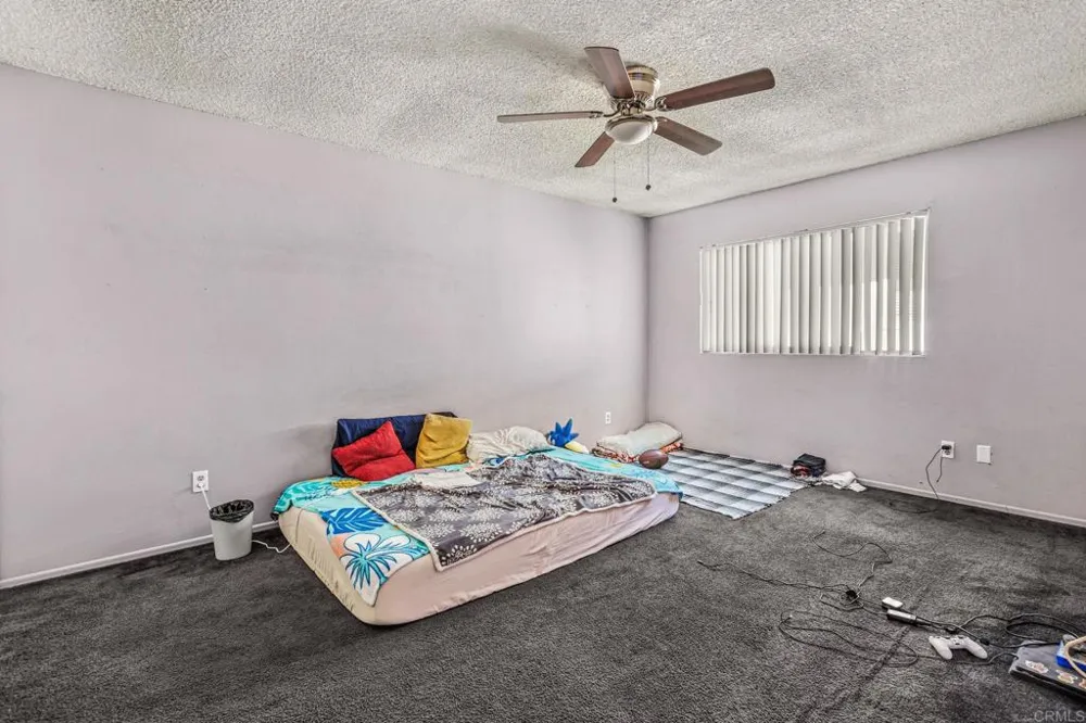 6886 Parkside Avenue San Diego, CA 92139