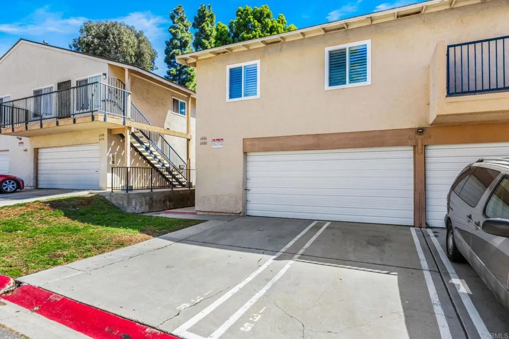 6886 Parkside Avenue San Diego, CA 92139