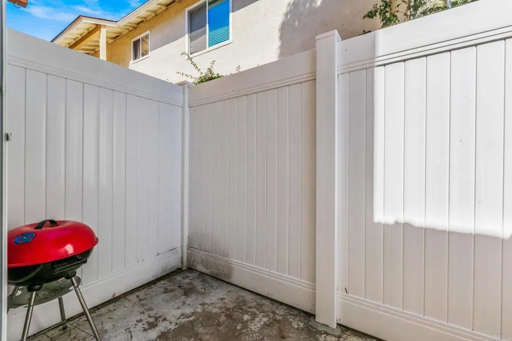 6886 Parkside Avenue San Diego, CA 92139