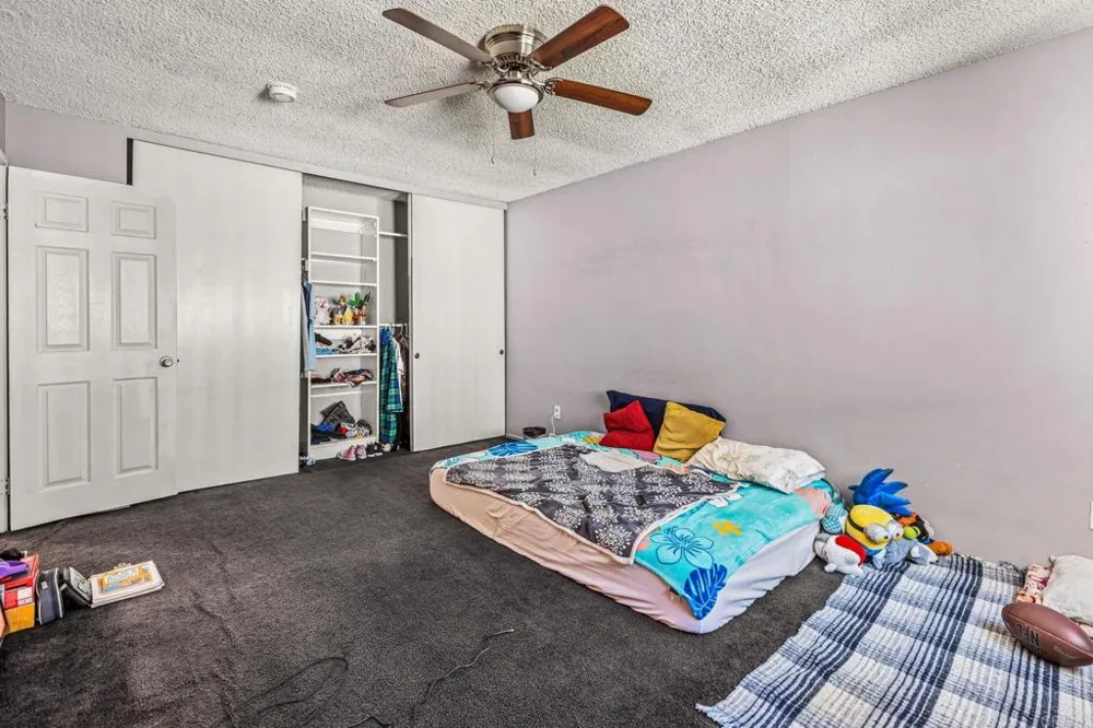 6886 Parkside Avenue San Diego, CA 92139