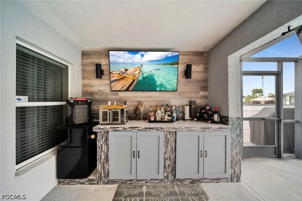 Karen Avenue Lehigh Acres, FL 33971