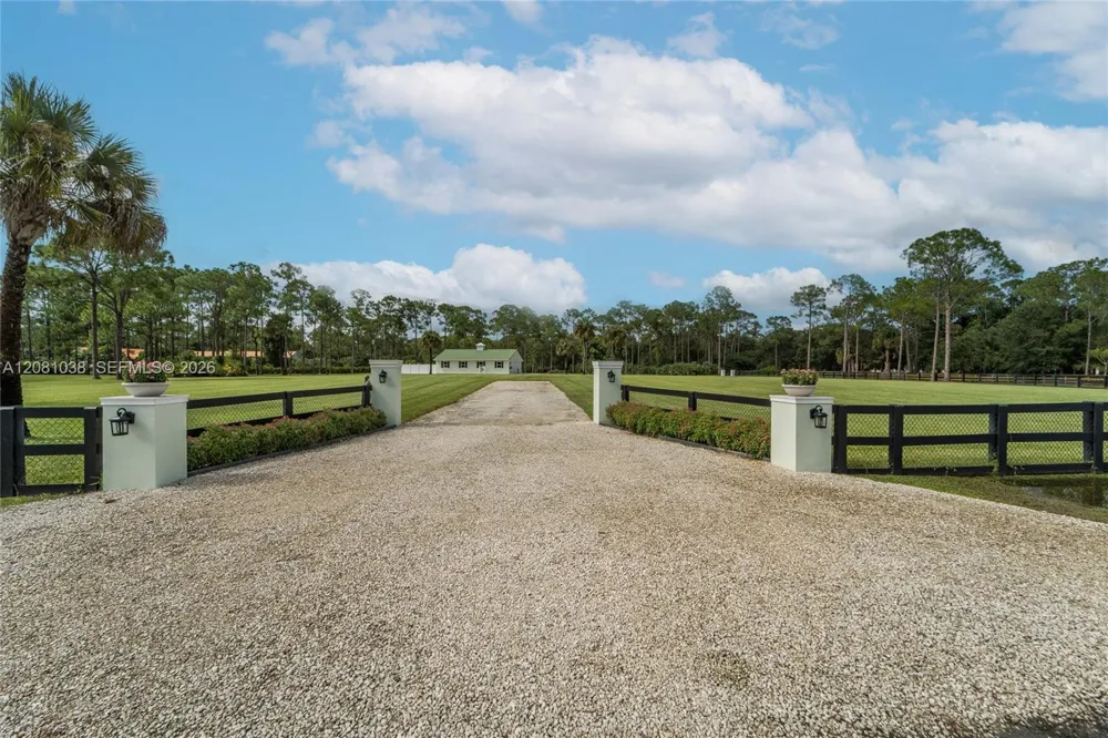 14474 Caloosa Blvd Palm Beach Gardens, FL 33418