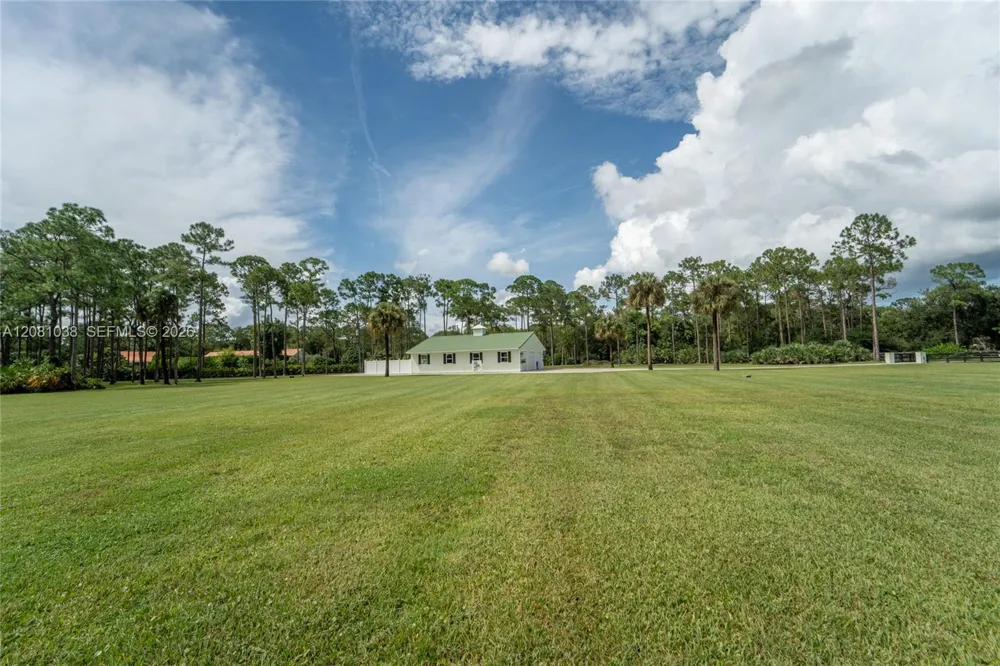 14474 Caloosa Blvd Palm Beach Gardens, FL 33418