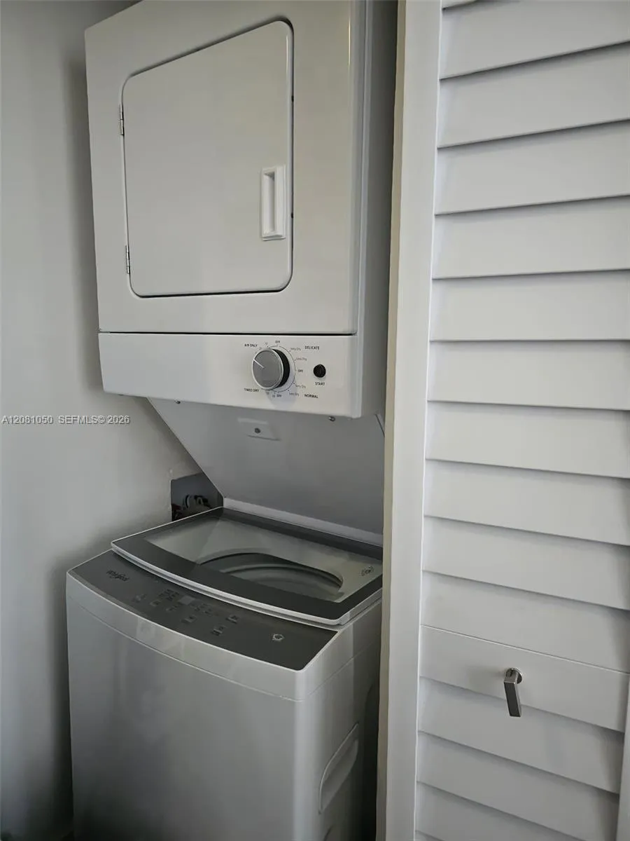 801 8th St #201 Miami Beach, FL 33139
