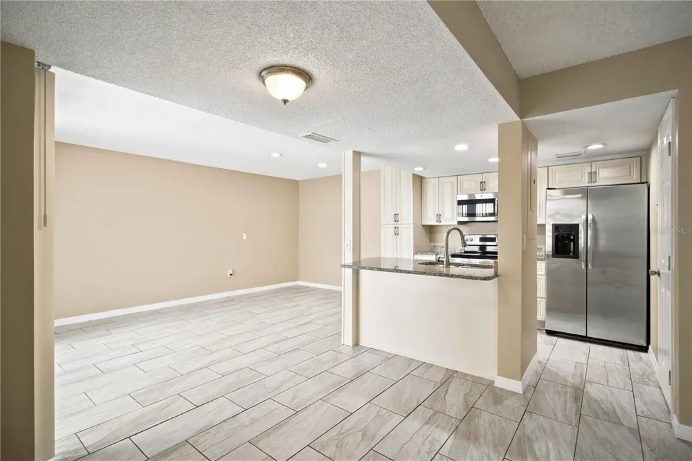 1006 LONGFELLOW COURT Sarasota, FL 34243