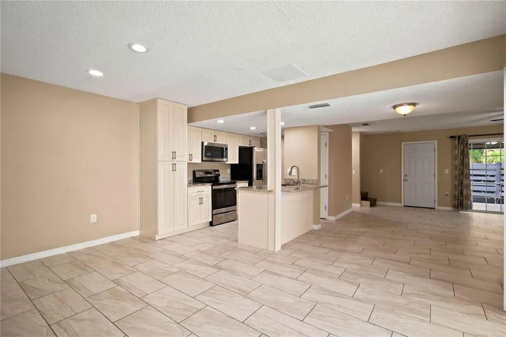 1006 LONGFELLOW COURT Sarasota, FL 34243