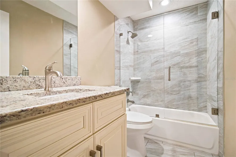 1006 LONGFELLOW COURT Sarasota, FL 34243