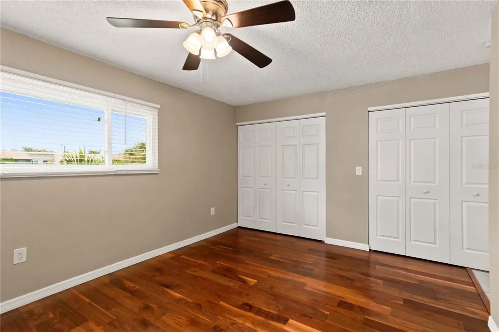 1006 LONGFELLOW COURT Sarasota, FL 34243