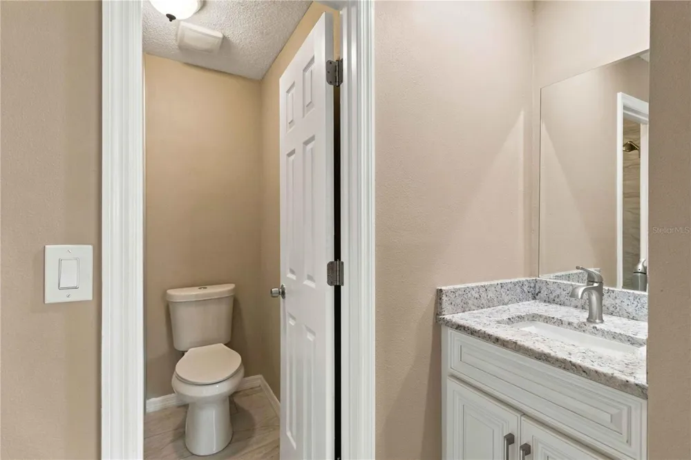 1006 LONGFELLOW COURT Sarasota, FL 34243