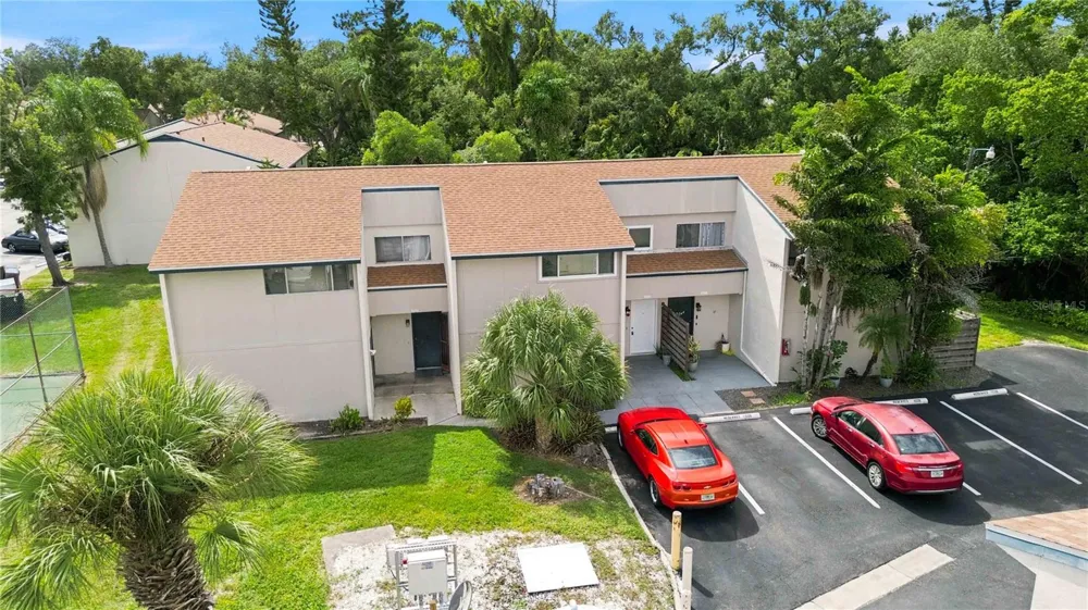 1006 LONGFELLOW COURT Sarasota, FL 34243