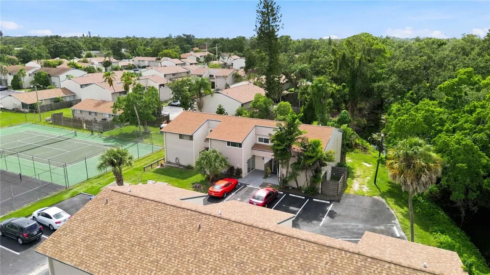 1006 LONGFELLOW COURT Sarasota, FL 34243