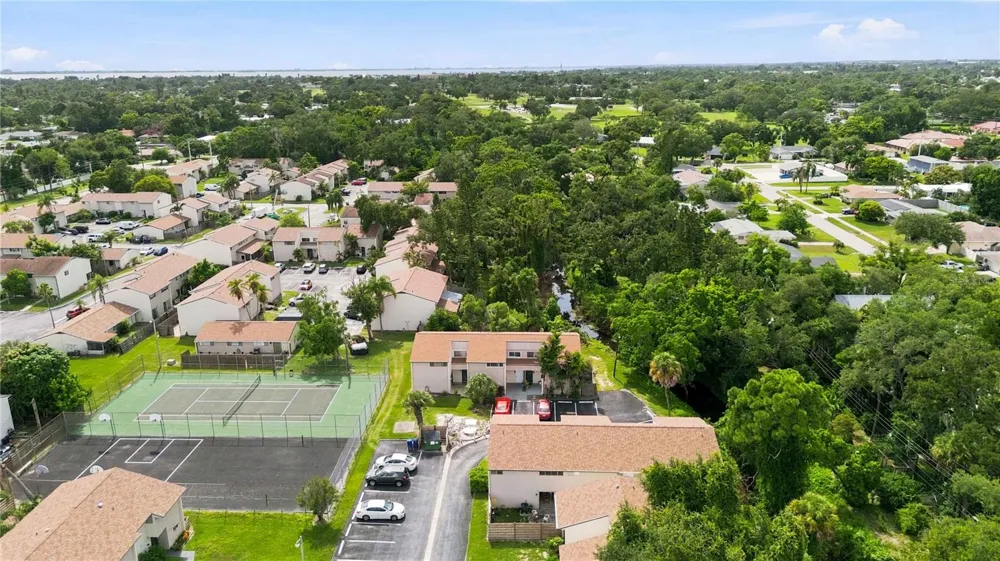 1006 LONGFELLOW COURT Sarasota, FL 34243