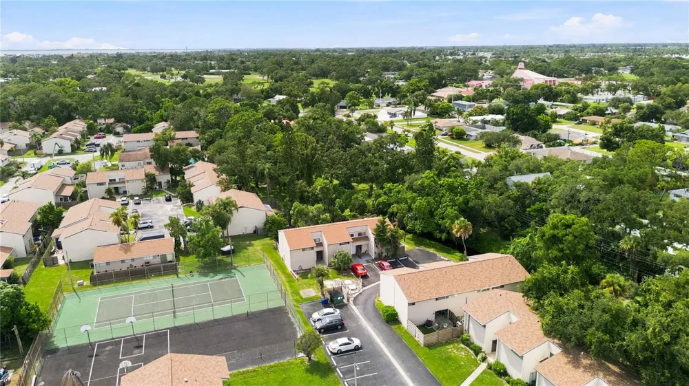 1006 LONGFELLOW COURT Sarasota, FL 34243